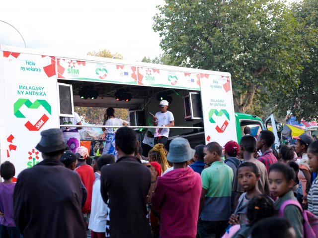 2019-04-19 | Campagne pour la promotion du label Malagasy Ny Antsika à Antsirabe